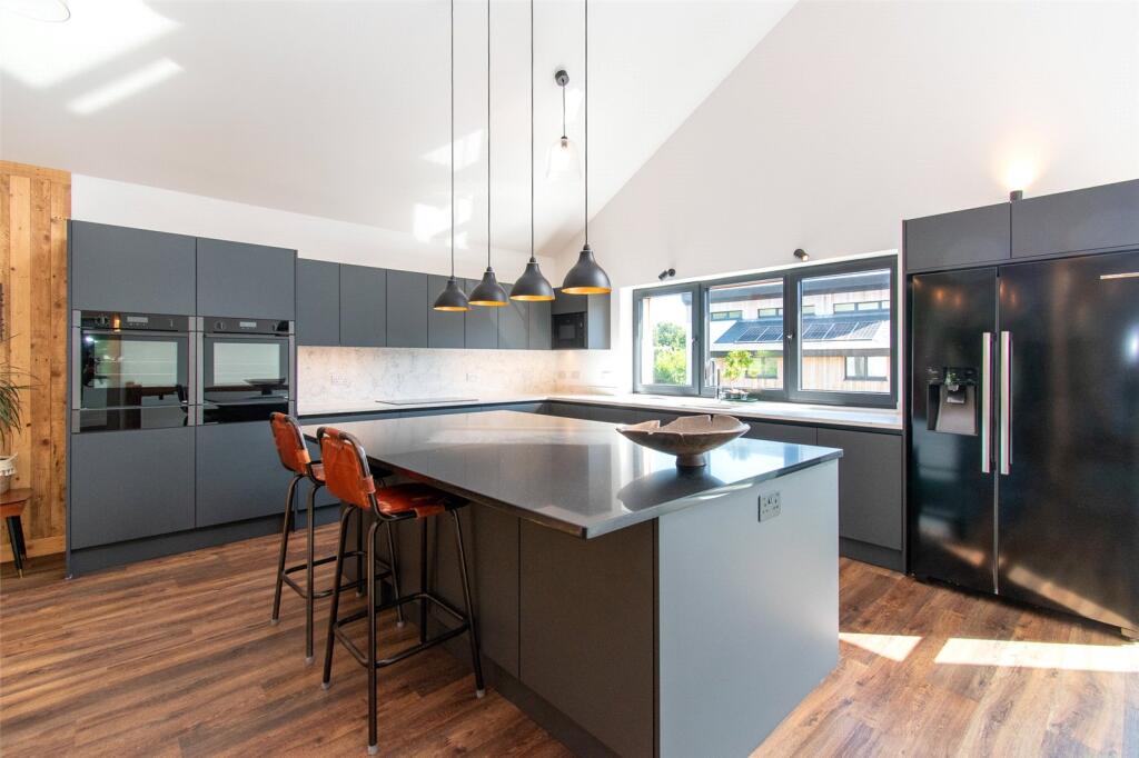 Additional image 9 of Park Street Lane, Park Street, St. Albans, Hertfordshire, AL2