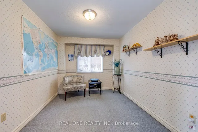Additional image 18 of 566 Blenheim Cres