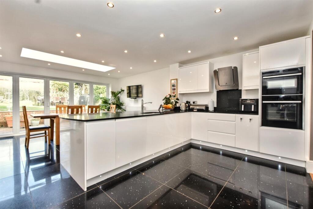 Additional image 14 of Decoy Drive, Eastbourne