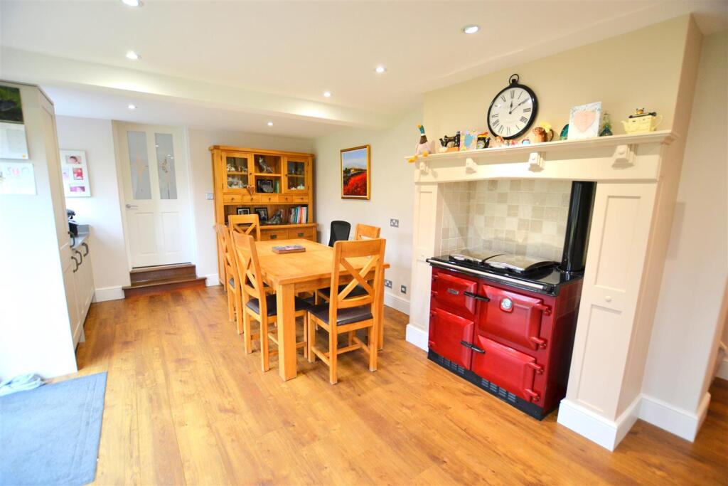 Additional image 11 of Woodside Green, Will Hill, Essendon