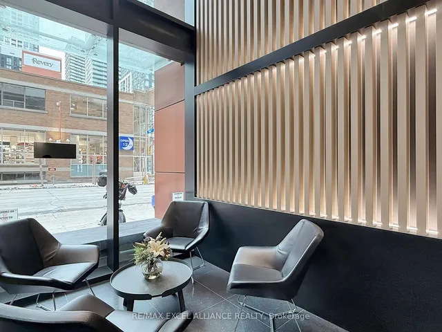 Additional image 4 of 357 King St Unit 204