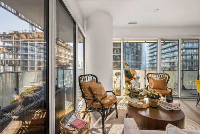 Additional image 14 of 42 Charles St Unit 1702