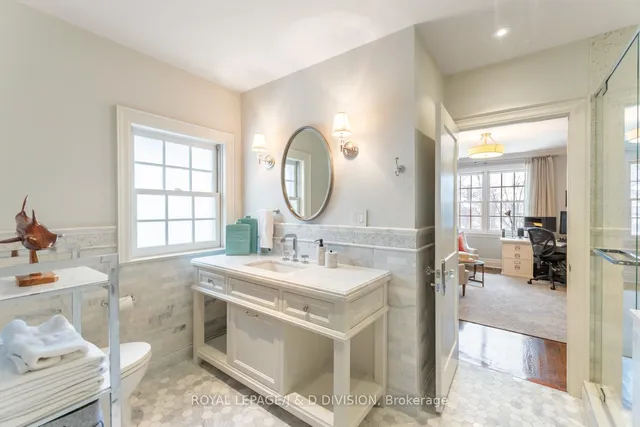 Additional image 28 of 118 Strathallan Blvd