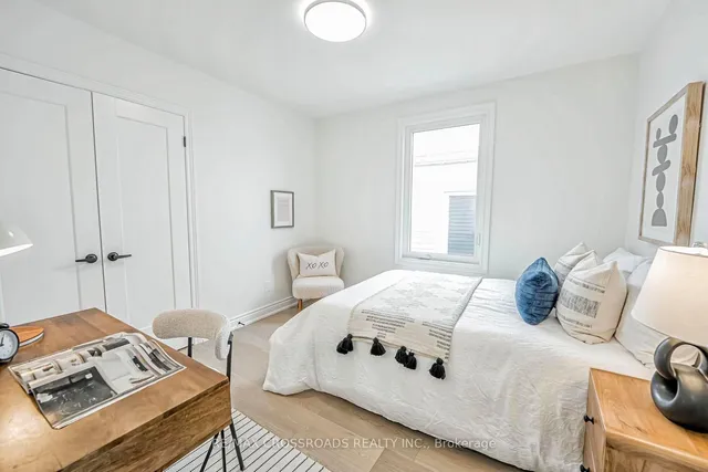 Additional image 15 of 548 Glebeholme Blvd