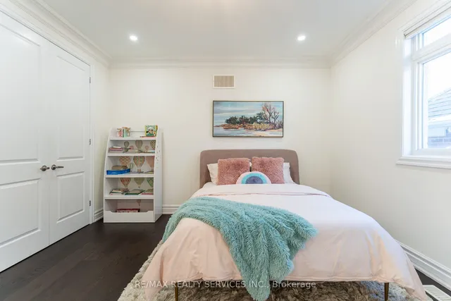 Additional image 39 of 9 Interlacken Dr