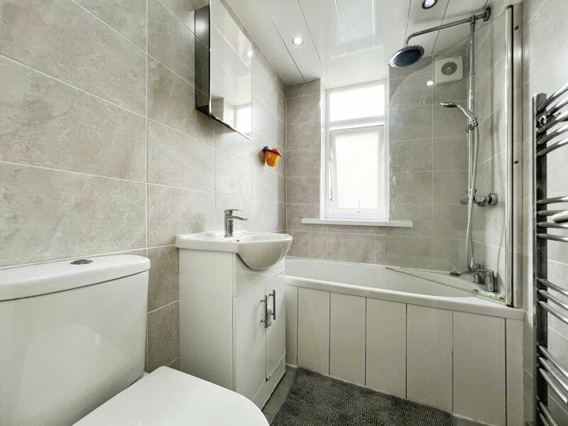 Additional image 4 of Kingston Avenue, Tonge Park