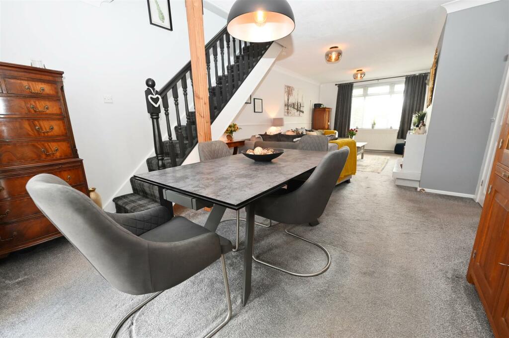 Additional image 5 of Ronaldshay Close, Richmond