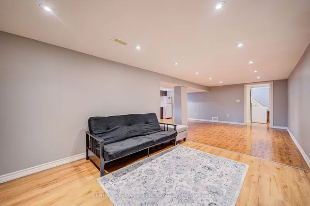 Additional image 29 of 5469 Randolph Cres