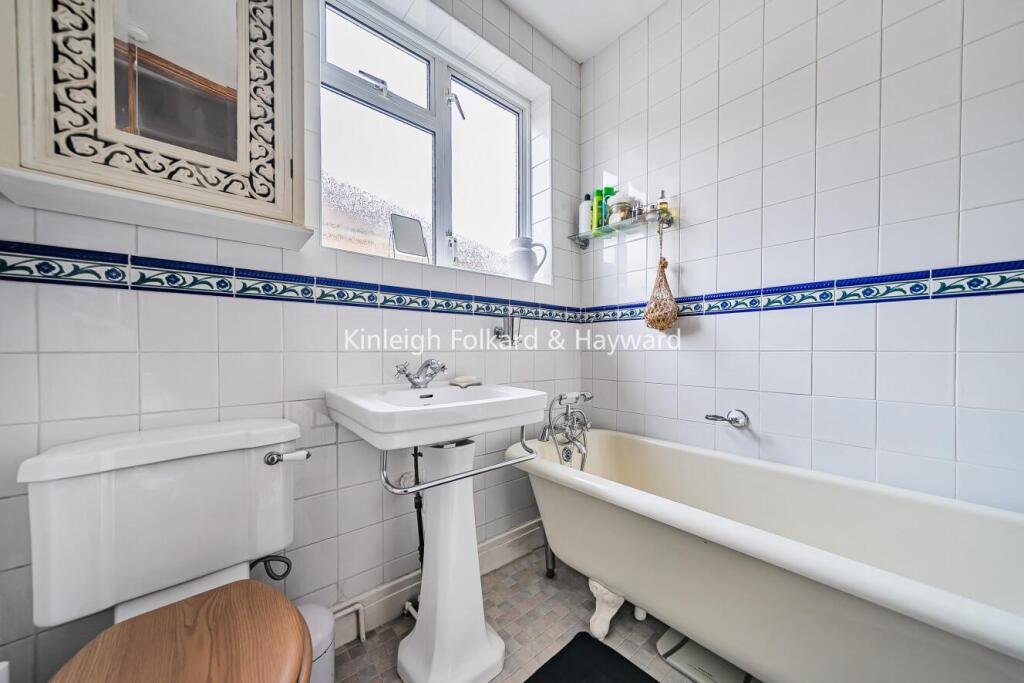 Additional image 5 of Farnaby Road, Bromley