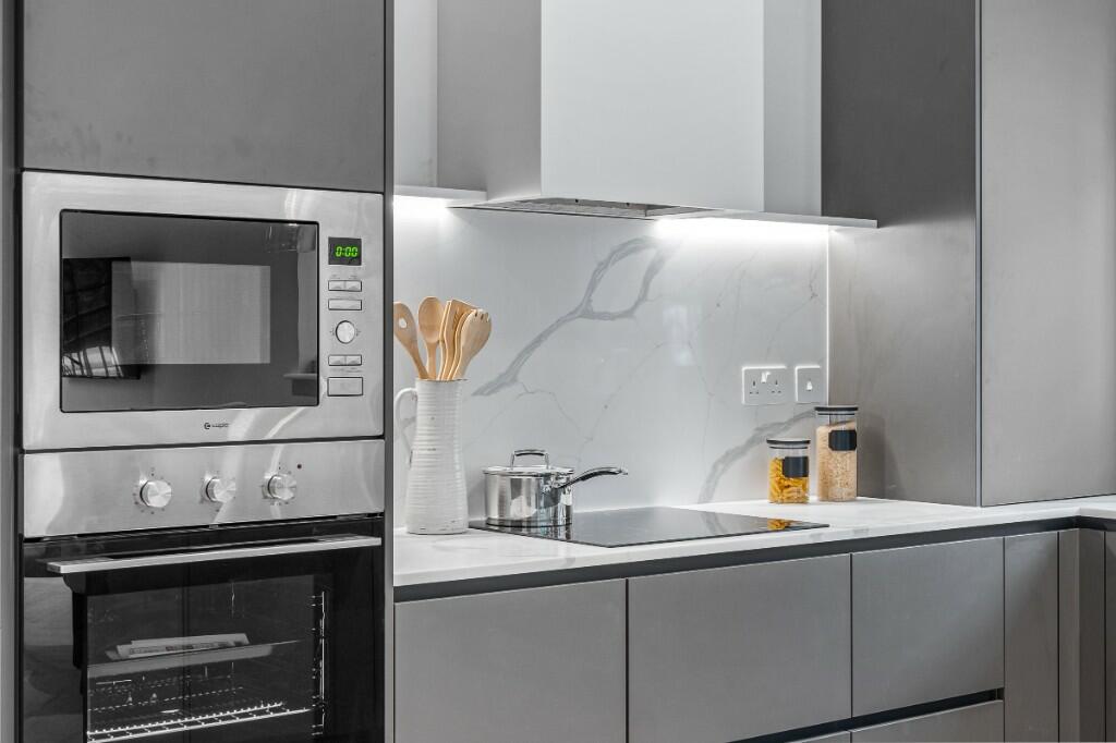 Additional image 4 of Caddington House, Digswell, Welwyn, Hertfordshire, AL6