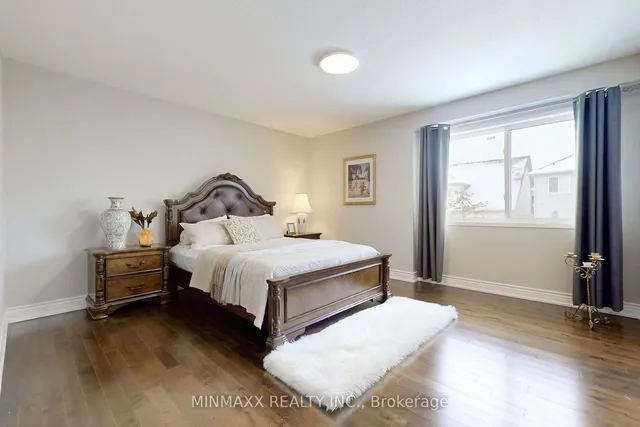 Additional image 20 of 1081 Holdsworth Cres