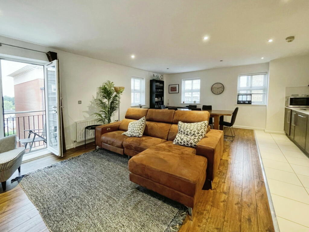 Additional image 4 of Waters Edge, Waterside, Dickens Heath, Solihull, B90 1UE