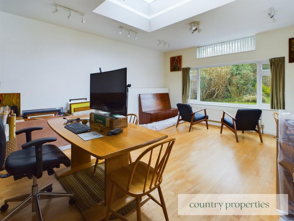 Additional image 3 of Knightsfield, Welwyn Garden City, AL8