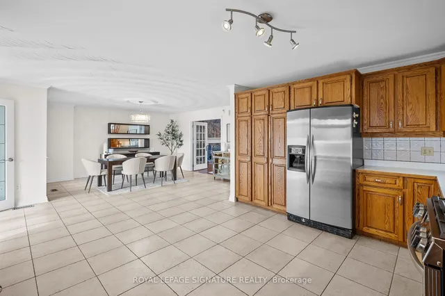 Additional image 12 of 599 Glencairn Ave