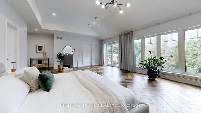 Additional image 23 of 10 Avery Ave