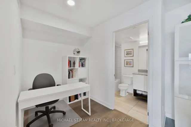 Additional image 23 of 1119 Cooke Blvd Unit B420