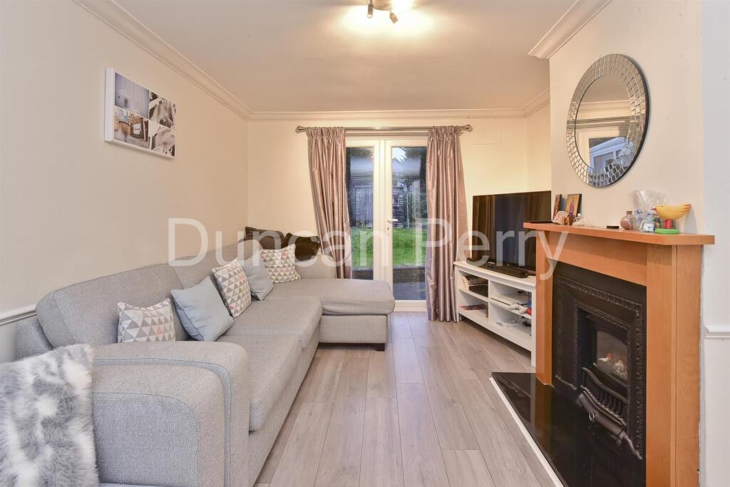 Additional image 4 of Puttocks Drive, Welham Green