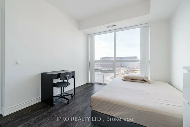 Additional image 22 of 1050 Main St Unit 326