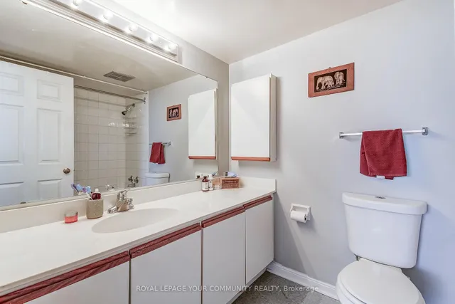 Additional image 19 of 95 La Rose Ave Unit 1004