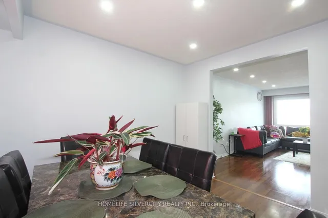 Additional image 12 of 7500 Goreway Dr Unit #37