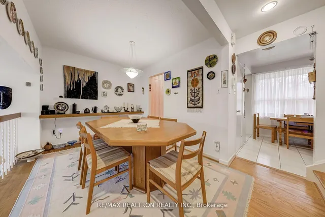 Additional image 12 of 70 Castlebury Cres Unit 9