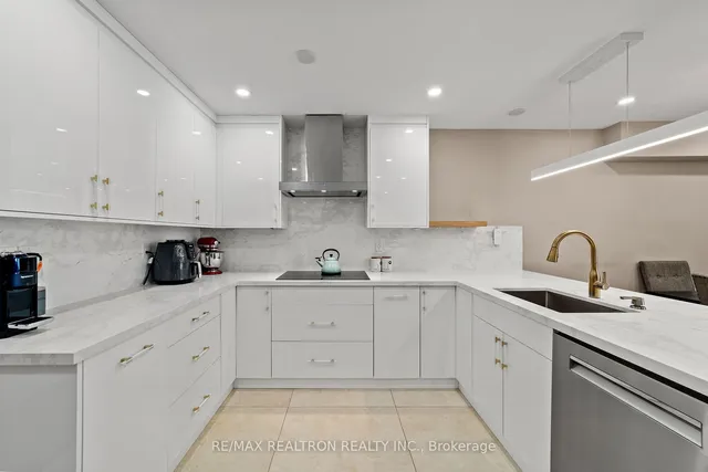 Additional image 19 of 130 Neptune Dr Unit 1501