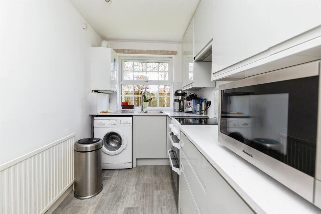 Additional image 4 of Parkway Gardens, Welwyn Garden City