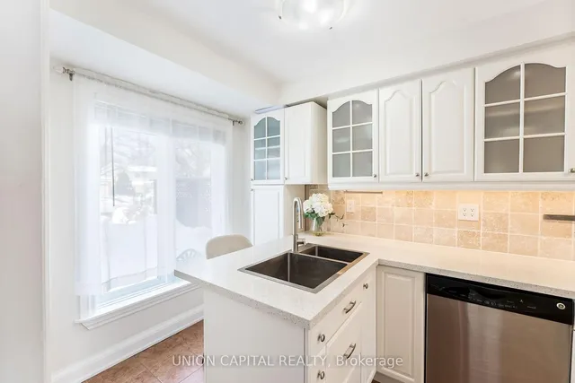Additional image 13 of 7120 Cadiz Cres