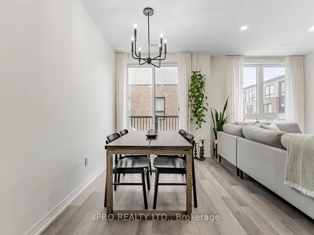 Additional image 19 of 1206 Main St Unit 211