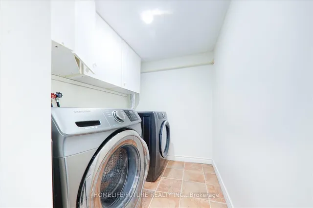 Additional image 19 of 53 Applefield Dr