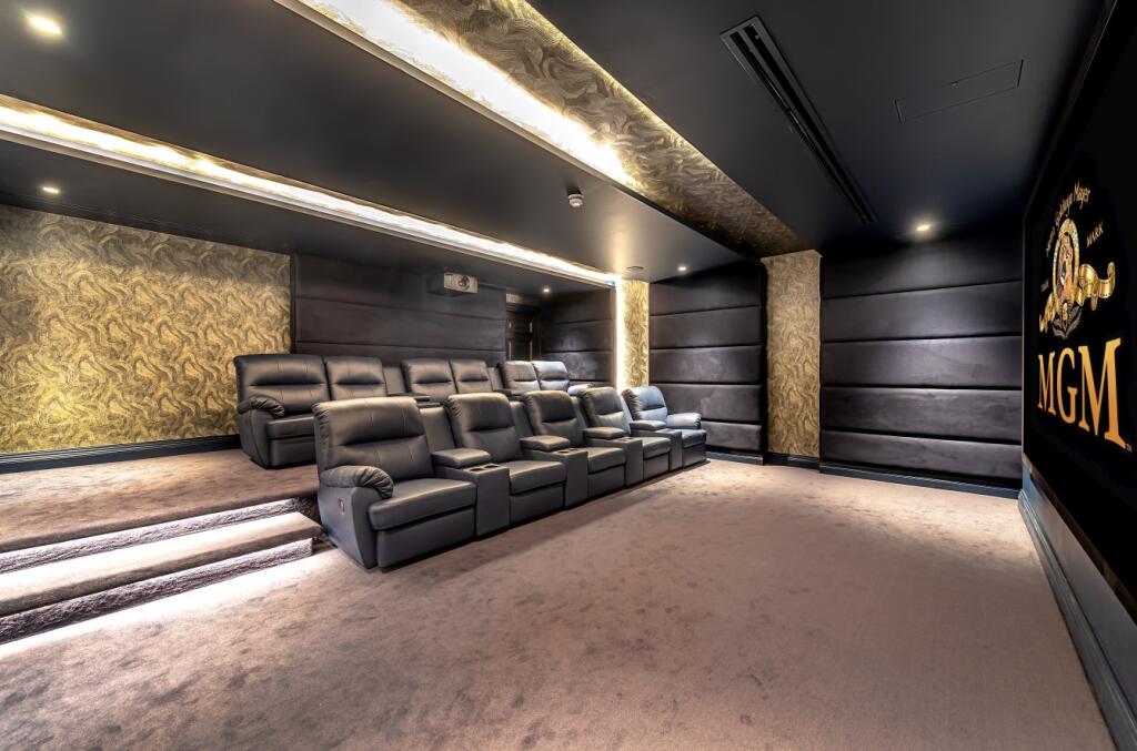 Additional image 12 of Holwood Park Avenue, Keston Park, Locksbottom