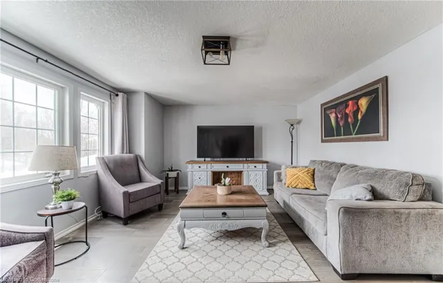 Additional image 14 of 110 Activa Ave Unit B13