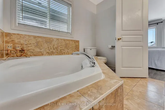 Additional image 20 of 20 Donald Bell Dr