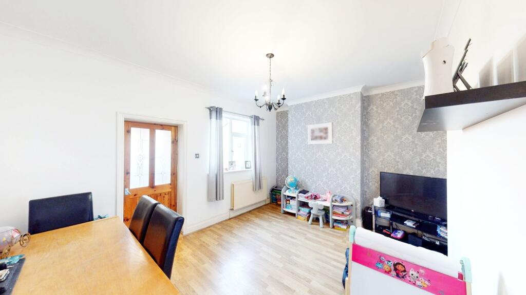 Additional image 4 of Park Road, Westhoughton, BL5