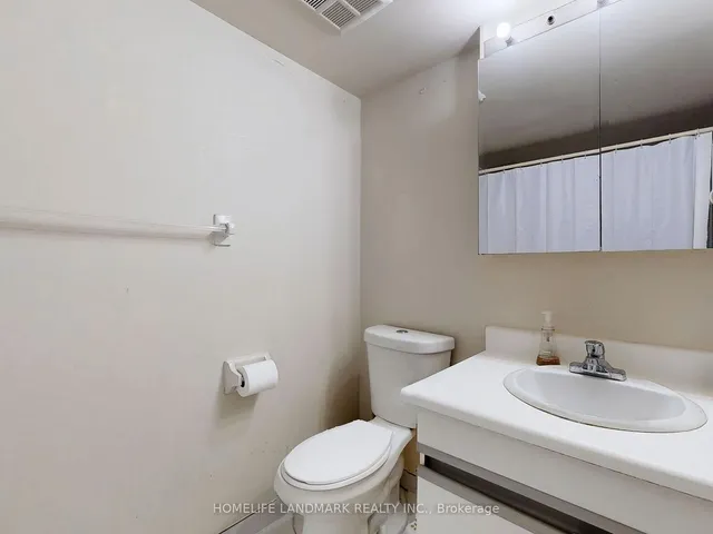 Additional image 9 of 1001 Bay St Unit 701