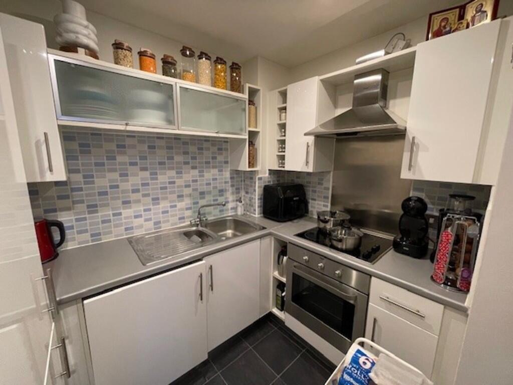 Additional image 7 of 109 Platinum Apartments