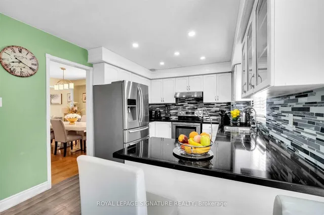 Additional image 11 of 16 Hyatt Dr