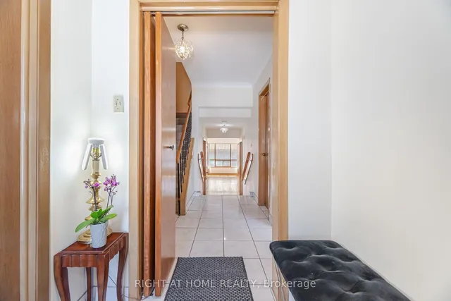 Additional image 4 of 193 GILTSPUR Dr