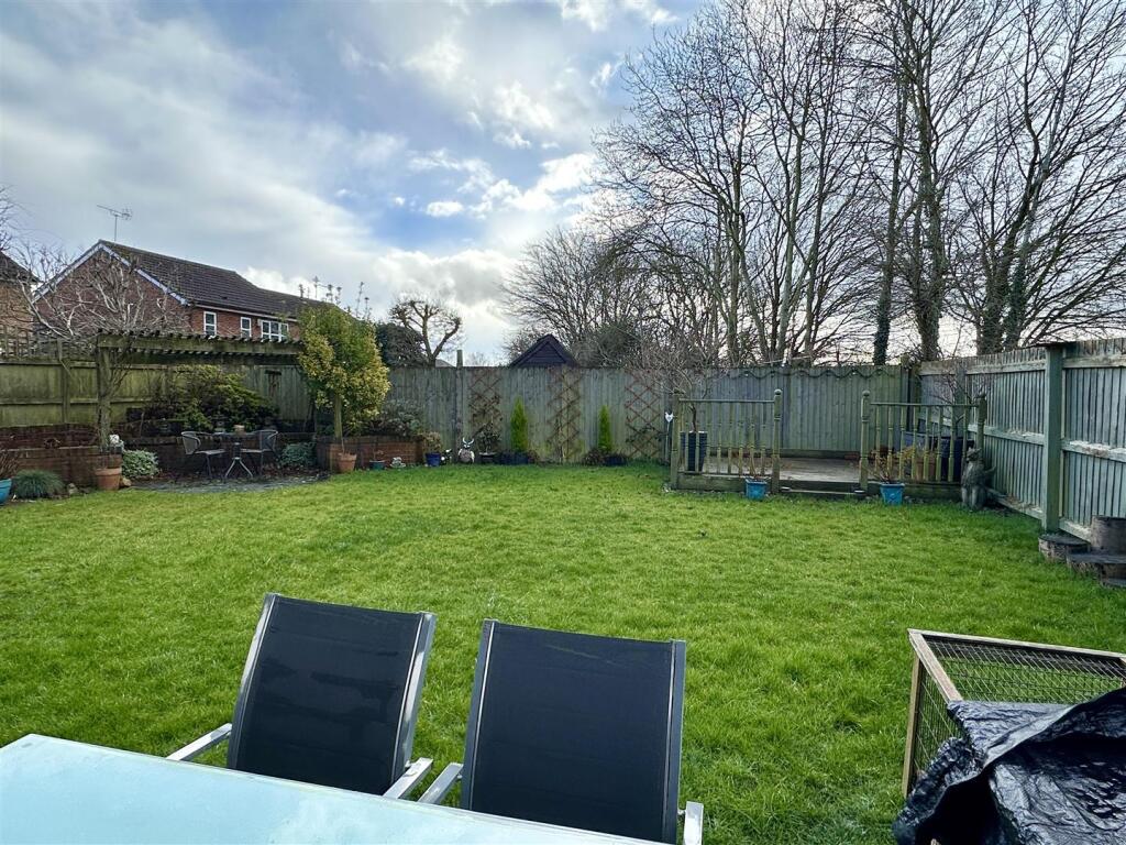 Additional image 6 of Johns Close, Studley