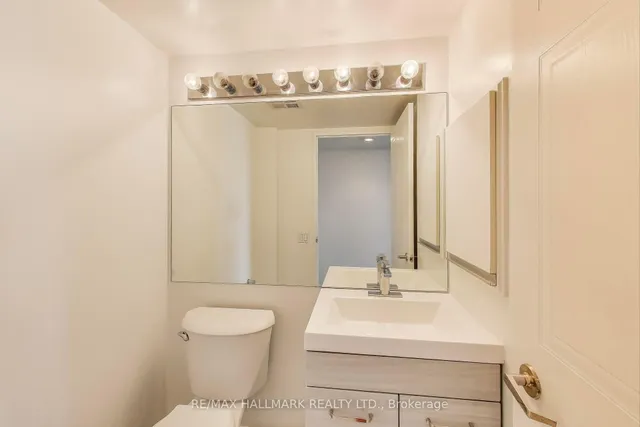 Additional image 16 of 11 Thorncliffe Park Dr Unit 406