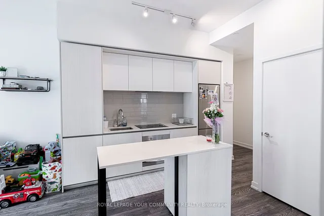 Additional image 7 of 34 Tubman Ave Unit 201