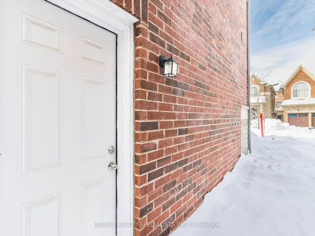 Additional image 37 of 78 Roulette Cres