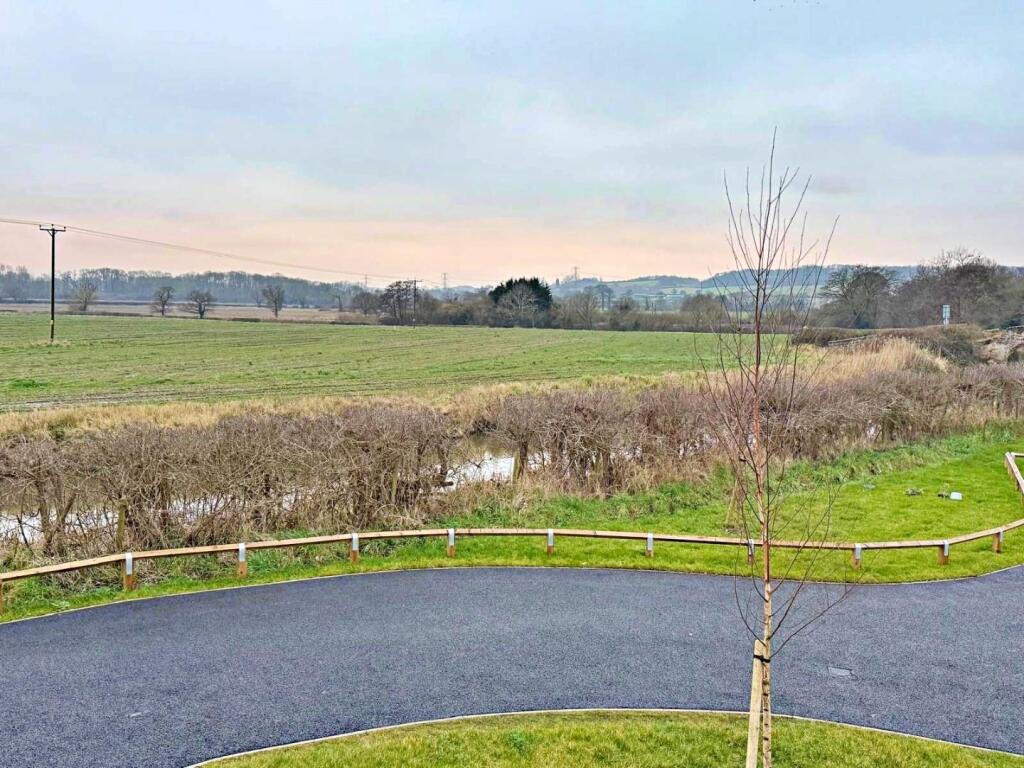 Additional image 21 of Dashwood Close, Tamworth