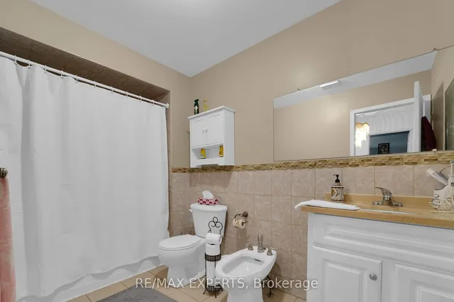 Additional image 17 of 155 Arleta Ave