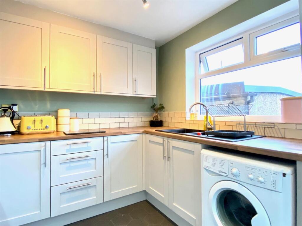 Additional image 4 of Ashbourne Way, Cleckheaton