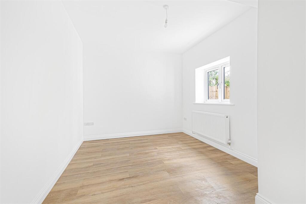 Additional image 11 of Field Road, Kingston, Cambridge