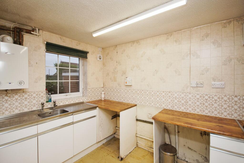 Additional image 9 of Beaufort Crescent, Stoke Gifford, Bristol, Gloucestershire, BS34