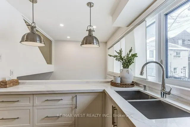 Additional image 7 of 121 Birch Ave