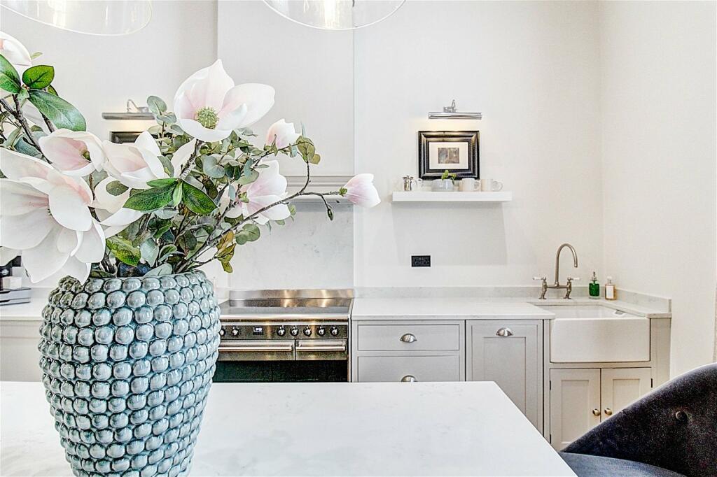 Additional image 5 of Bridge Street Row East, Chester, CH1 1NW