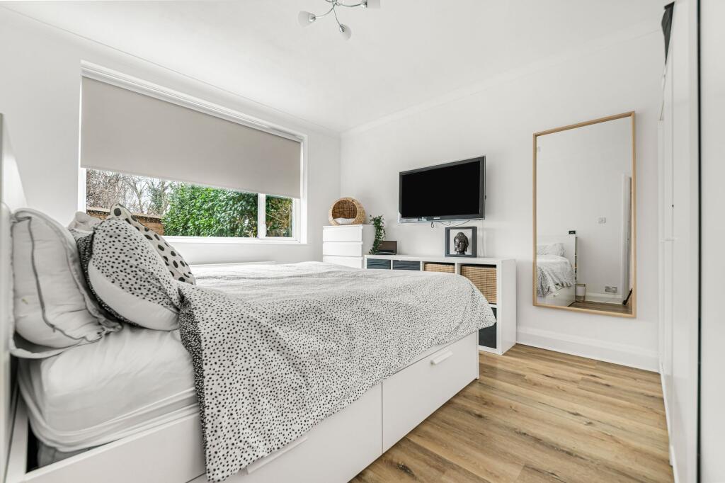 Additional image 9 of Mount Court, West Wickham, BR4